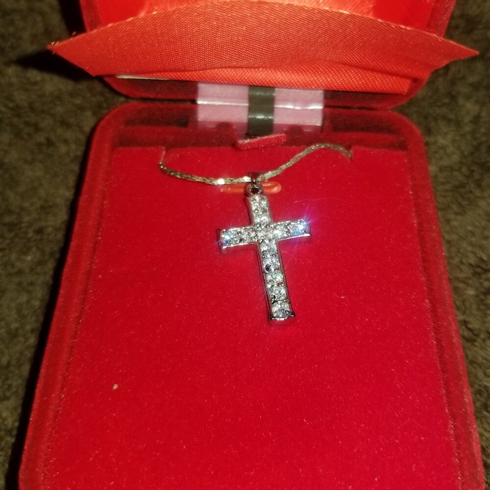 Diamond type Cross Necklace Costume Jewelry New